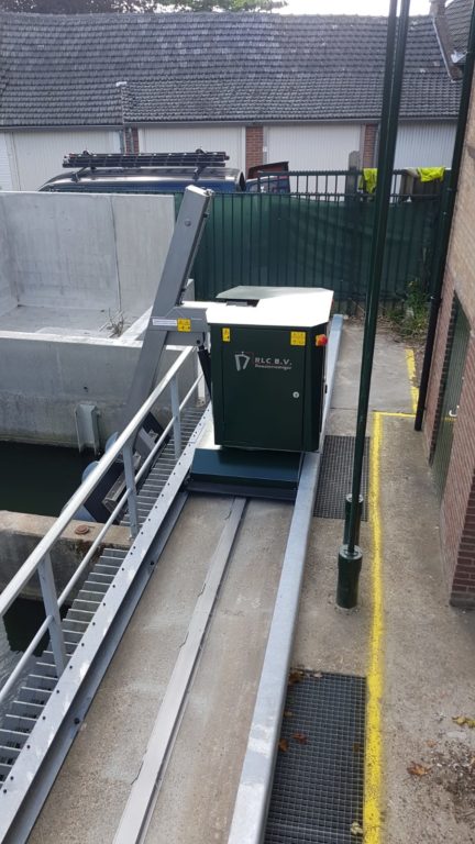 Krooshekreiniger, grate cleaner, trash rack cleaner, trash rack machine